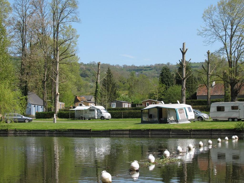 Camping Des Rochers Des Parcs Ξενοδοχείο Clécy Εξωτερικό φωτογραφία