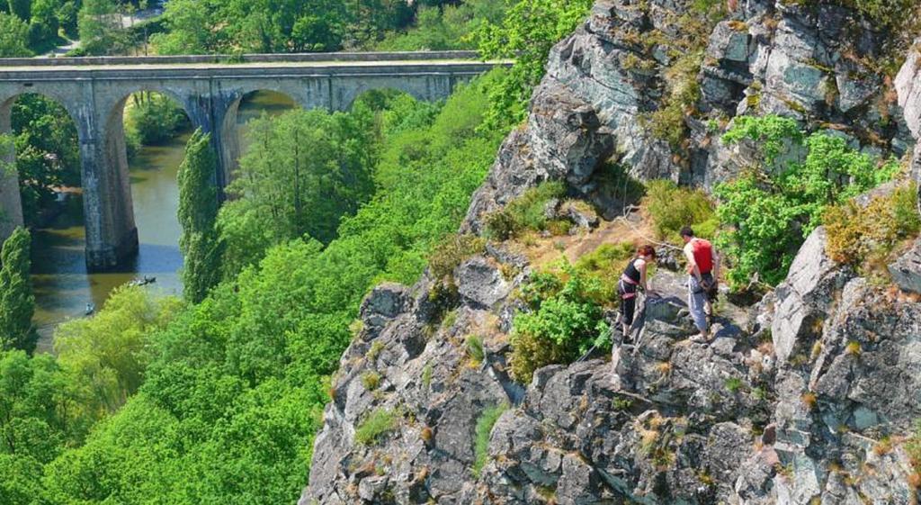 Camping Des Rochers Des Parcs Ξενοδοχείο Clécy Εξωτερικό φωτογραφία