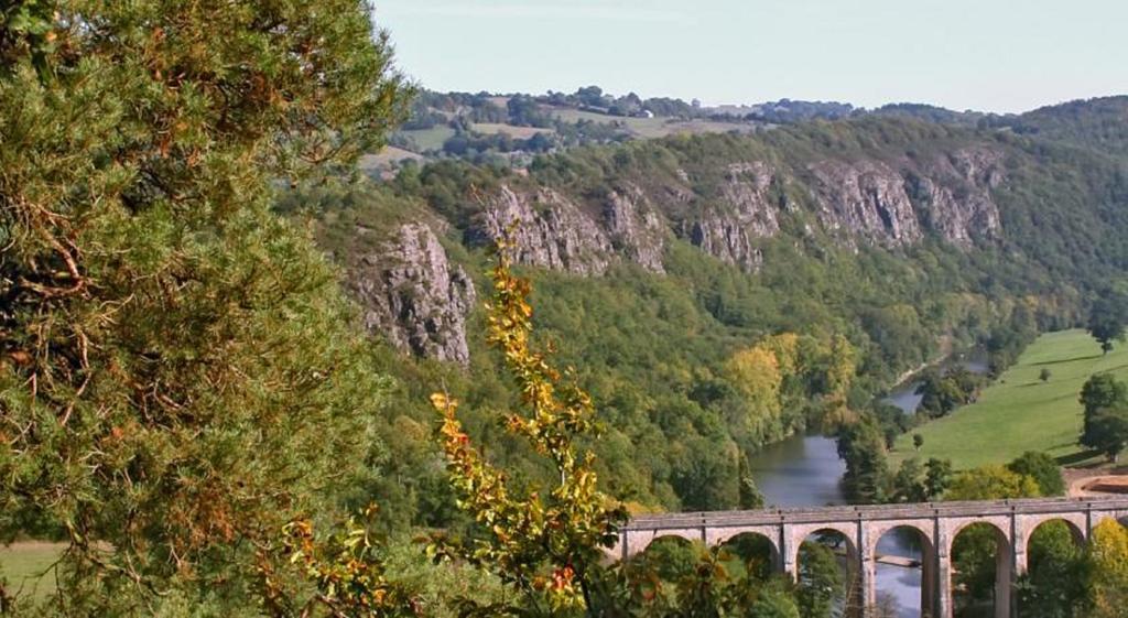 Camping Des Rochers Des Parcs Ξενοδοχείο Clécy Εξωτερικό φωτογραφία